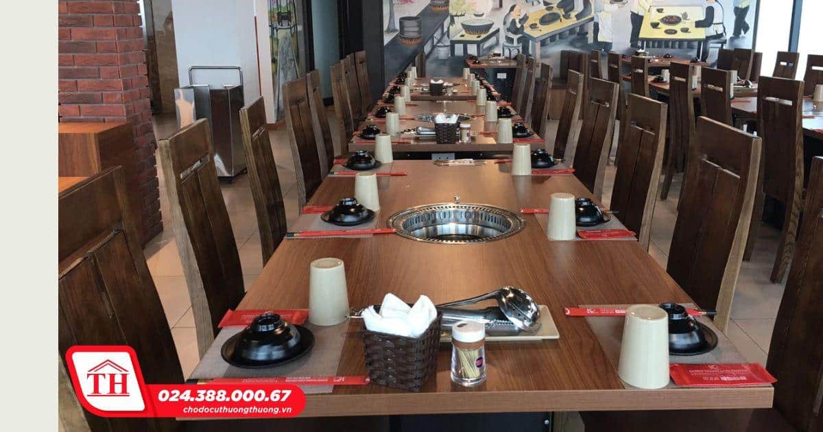 Bàn lẩu nướng mặt gỗ