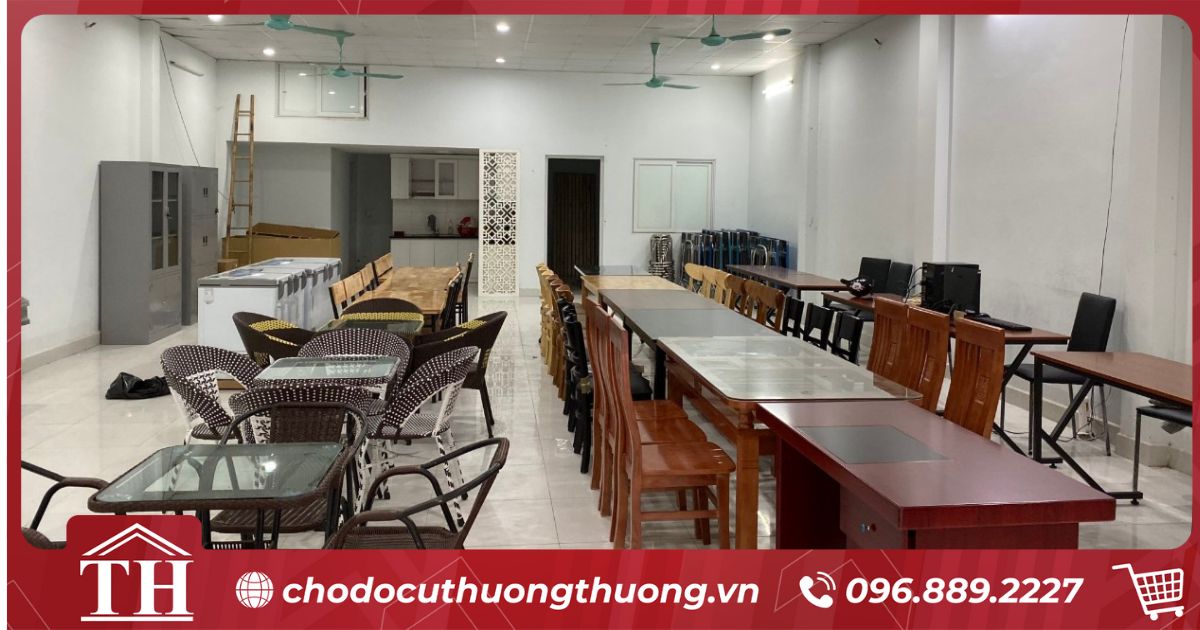 Bàn làm việc thanh lý