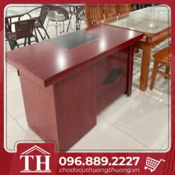 Bàn giám đốc thanh lý