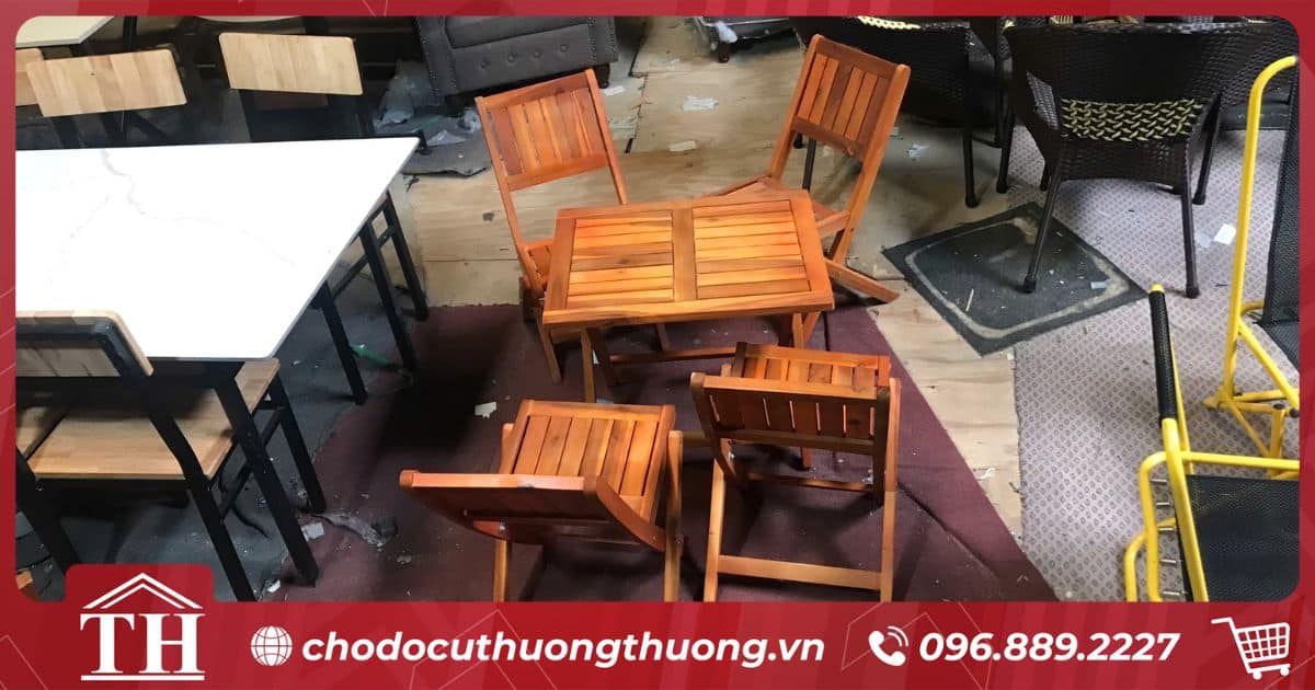 Bàn ghế cafe thanh lý- Bàn ghế cafe gỗ
