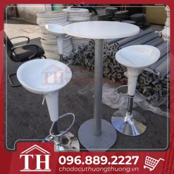 bàn ghế quầy bar nhựa thanh lý